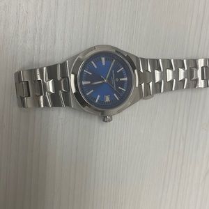 Vacheron Constantin Overseas Men 41mm Automatic watch- needs service